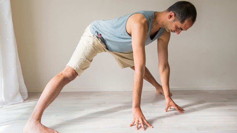The Spine In Motion, Yoga Workshop with Neal Ghoshal